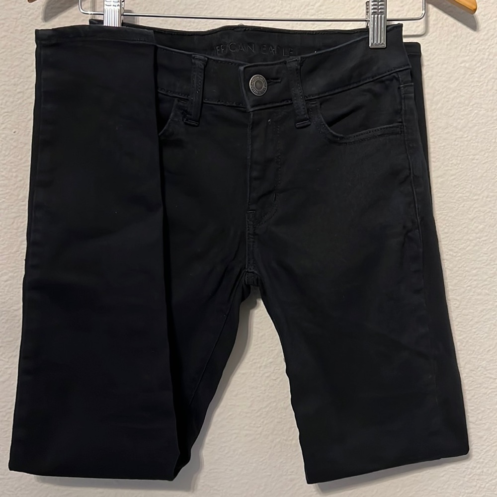 AMERICAN EAGLE Next Level Stretch Black Jeans Size 0